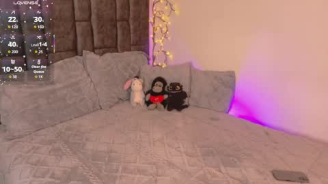 Sophie online show from October 20, 5:23 am