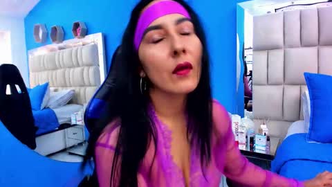 sophie_madisson online show from September 11, 9:27 pm