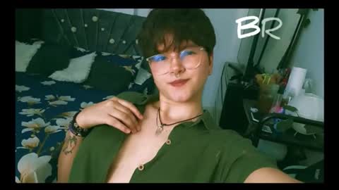 sophie_ross1 online show from October 20, 1:32 am