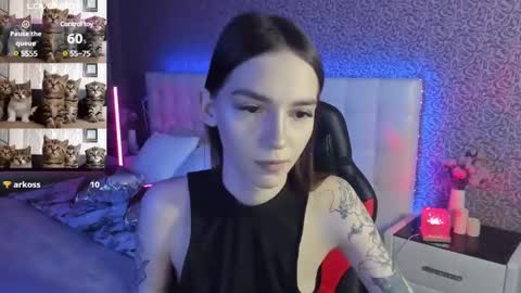 Snapshot of sophiecherrie chatting on February 28, 8:53 am Sophie online show from February 28, 8:53 am