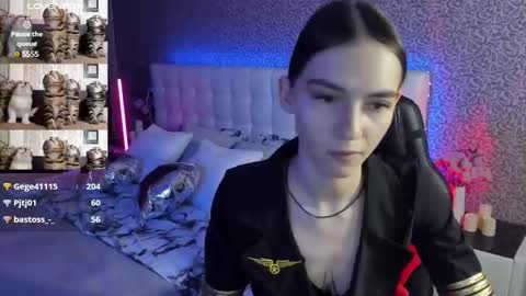 Snapshot of sophiecherrie chatting on March 10, 6:12 pm Sophie online show from March 10, 6:12 pm