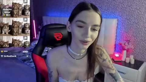 Snapshot of sophiecherrie chatting on March 12, 1:08 pm Sophie online show from March 12, 1:08 pm