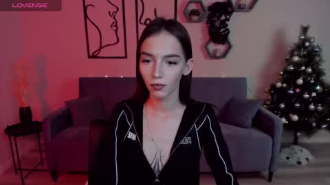 Snapshot of sophiecherrie chatting on January 10, 5:34 pm Sophie online show from January 10, 5:34 pm