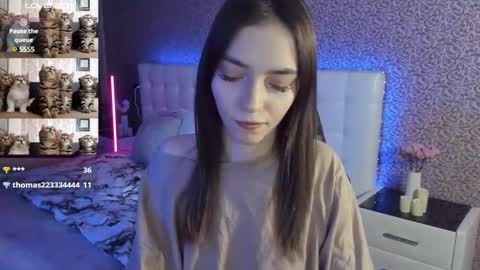 Snapshot of sophiecherrie chatting on February 11, 10:14 am Sophie online show from February 11, 10:14 am