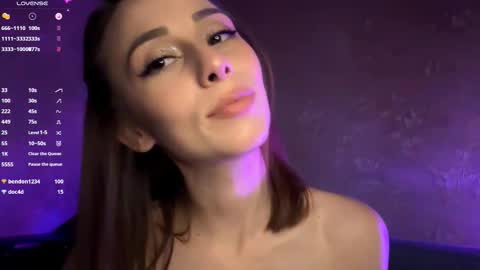 Mira online show from October 28, 8:43 pm