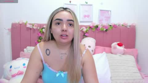 sophiee rosee online show from May 13, 10:52 pm