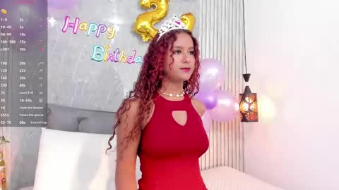 Snapshot of sophiee_velvet chatting on February 17, 1:33 pm online show from February 17, 1:33 pm
