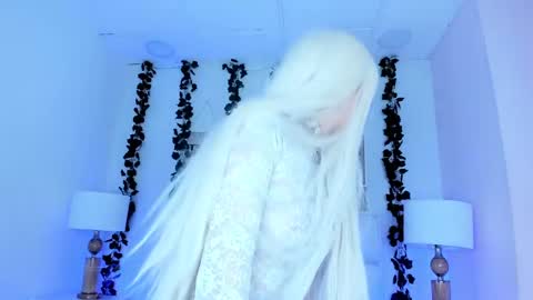 SOPH  online show from January 22, 10:26 pm