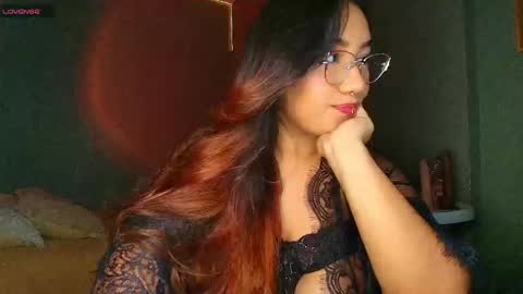 Snapshot of sophiejuicy_ chatting on September 26, 4:53 am sophiejuicy_ online show from September 26, 4:53 am