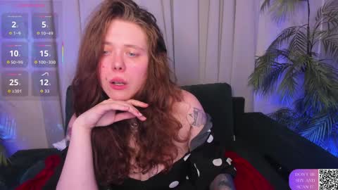 Sophie online show from April 7, 8:55 pm