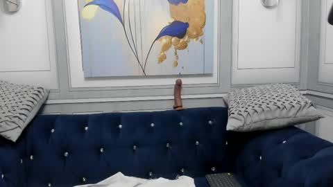 SOPHIE online show from April 8, 4:48 am