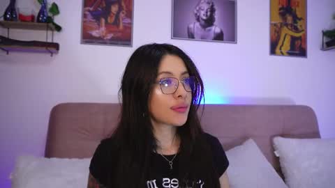 Sophiie online show from November 6, 12:08 pm