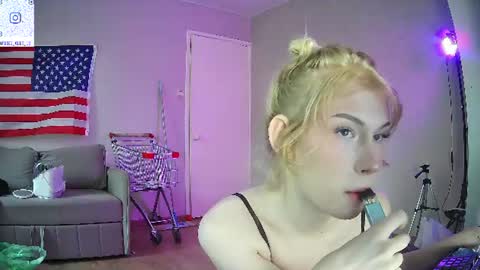 soska_albinosk online show from July 29, 8:14 am