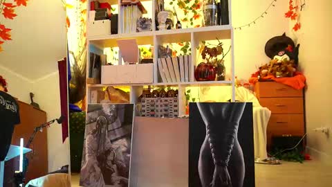 Leah online show from November 16, 12:07 pm