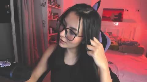 Snapshot of soy___lili chatting on October 7, 2:29 am Lili online show from October 7, 2:29 am