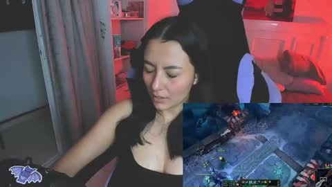 Snapshot of soy___lili chatting on October 3, 12:53 am Lili online show from October 3, 12:53 am
