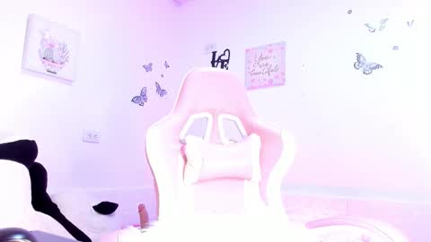 Snapshot of soy_alice chatting on October 9, 4:40 am Alicia PVT OPEN online show from October 9, 4:40 am