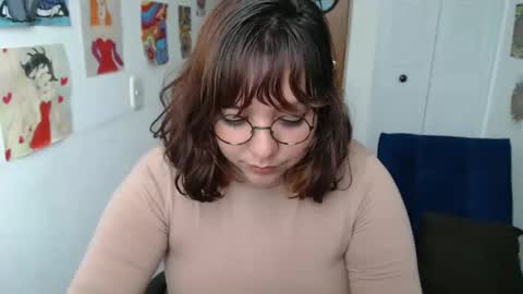 Nana Bela  online show from April 27, 7:55 pm