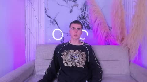 spaceboy_1 online show from February 21, 12:02 am