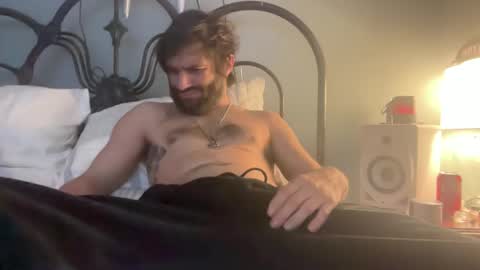 TrndSettrz online show from January 27, 9:02 am