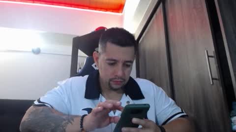     online show from January 13, 5:15 am