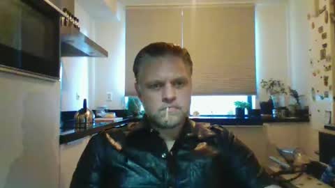 DutchDude online show from February 26, 11:21 am