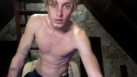 Sasha --  online show from April 9, 1:06 pm