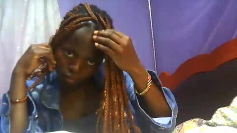 Snapshot of spicyit2 chatting on October 25, 8:20 pm Ebony Spicy online show from October 25, 8:20 pm