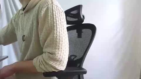 Marco. When Im offline you can view premium content in bio online show from April 13, 9:02 am