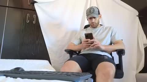 Marco. When Im offline you can view premium content in bio online show from September 18, 9:24 am