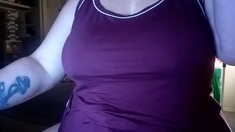 Vanessa Spade online show from June 4, 7:14 am