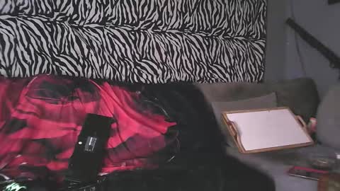 Daddy  His Splash Queen online show from November 27, 7:05 am