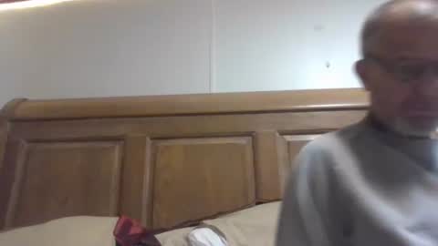 Jsmitty and she so sexy online show from March 5, 5:55 pm