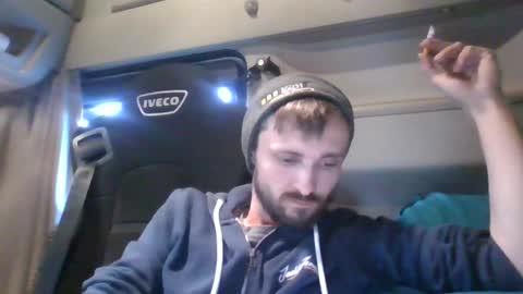 Snapshot of spyco82 chatting on February 26, 5:10 pm spyco82 online show from February 26, 5:10 pm