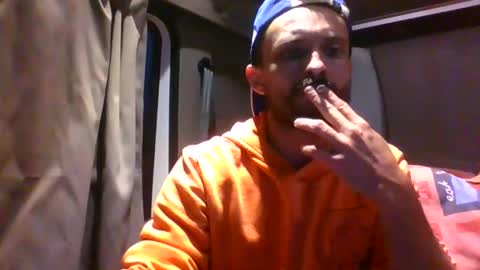 Snapshot of spyco82 chatting on October 21, 5:38 pm spyco82 online show from October 21, 5:38 pm