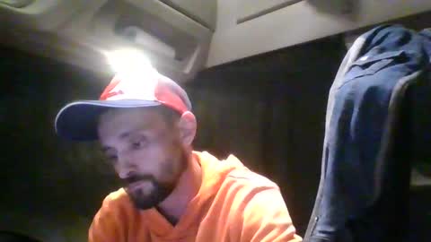 Snapshot of spyco82 chatting on October 1, 7:13 pm spyco82 online show from October 1, 7:13 pm
