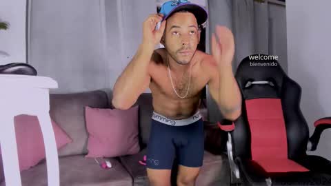 Teddy online show from February 19, 9:36 pm