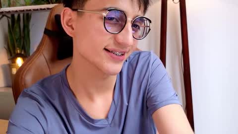 sr_evann online show from March 8, 5:17 pm