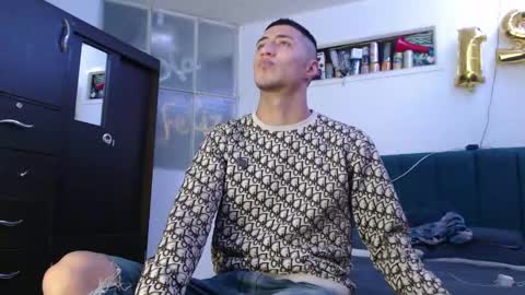 sr_porn01 online show from January 17, 8:55 pm