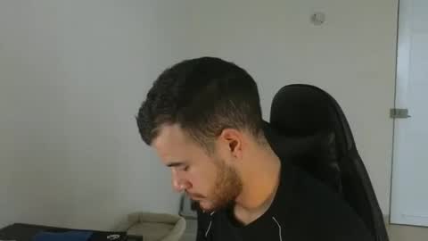 Vic online show from November 30, 10:28 pm