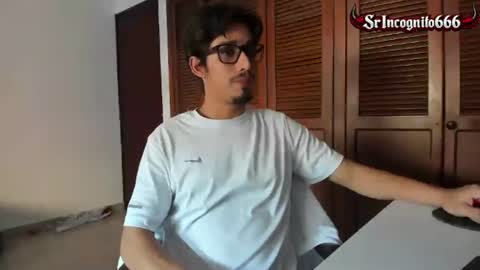 srincognito666 online show from July 3, 11:37 am