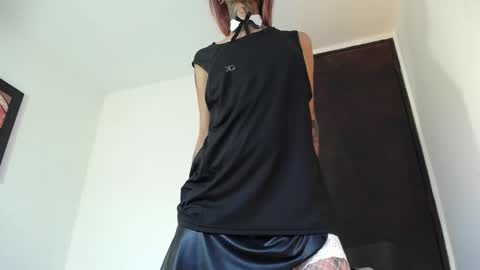 Srta. Fox online show from September 11, 11:55 am