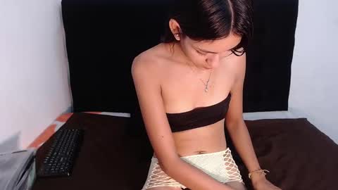 Snapshot of srta_luciana chatting on October 8, 12:22 pm . . online show from October 8, 12:22 pm