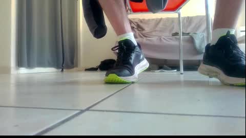 ssenzo online show from October 26, 12:39 pm