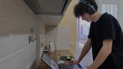 sssololeveling online show from January 8, 11:16 am