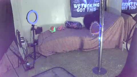 Snapshot of sstacey1 chatting on February 8, 6:12 am SStacey1 online show from February 8, 6:12 am