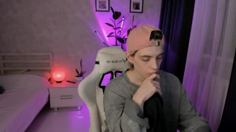 Nick Gasai online show from May 18, 6:58 pm
