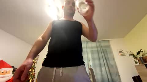 sta13 online show from December 20, 11:55 pm