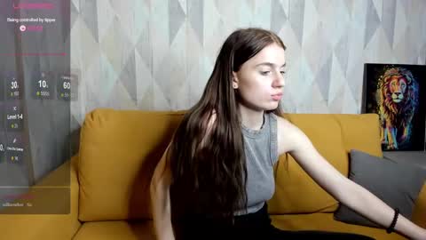 Stacey GMT5 Mo Tu We Th Fr Sa 3am -10am online show from December 9, 4:34 am