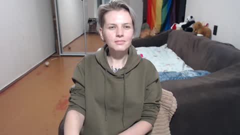 Snapshot of stacey_hot_01 chatting on December 3, 7:06 pm Stacey online show from December 3, 7:06 pm